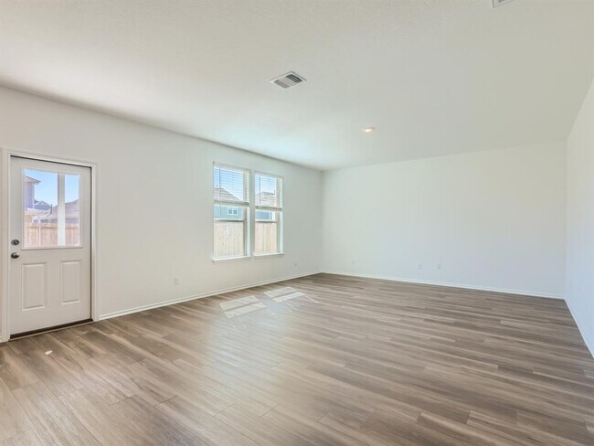 Photo - 1608 Holly Lk Dr