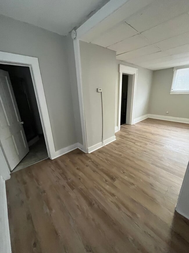 Building Photo - 1222 Columbia St Unit 1222 Columbia Street #2