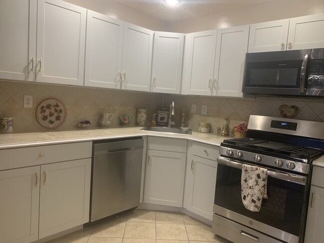 227 Lindsey Ct