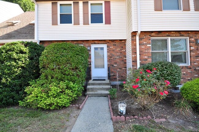 Photo - 3 St Marc Cir Unit P