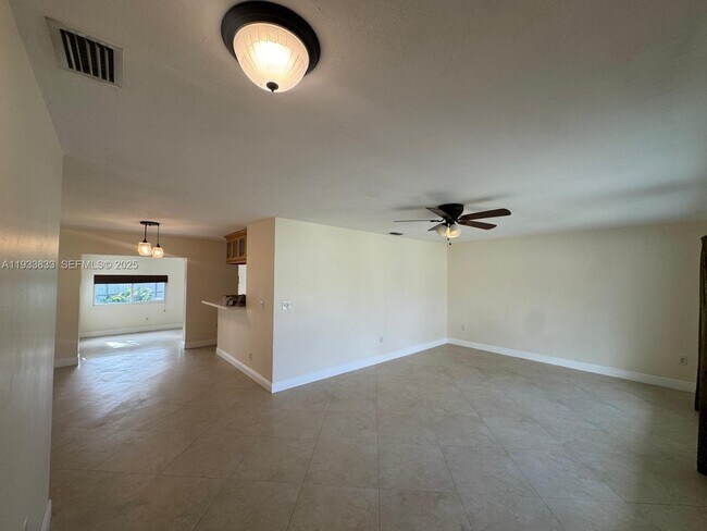 Photo - 18600 SW 97th Ave