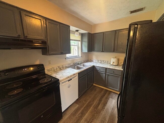 Photo - 3697 Crosby Dr