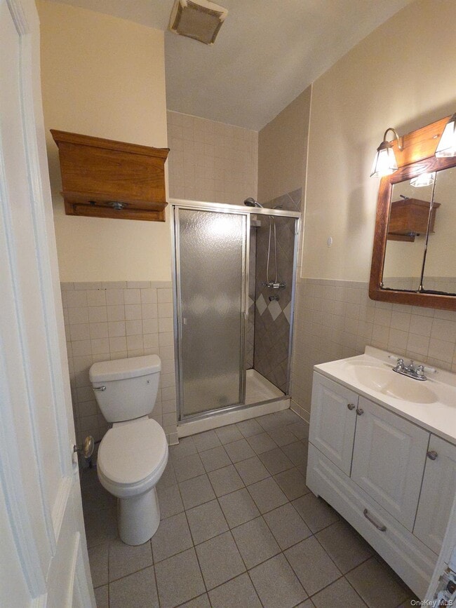 Photo - 6-6 Eastman Terrace Unit 2