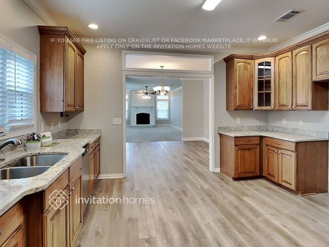 Photo - 915 Rome Pike