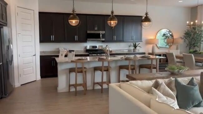 Photo - 19848 W Monterosa St Unidad A