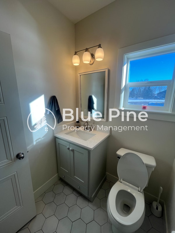 Photo - 427 N 3836 E