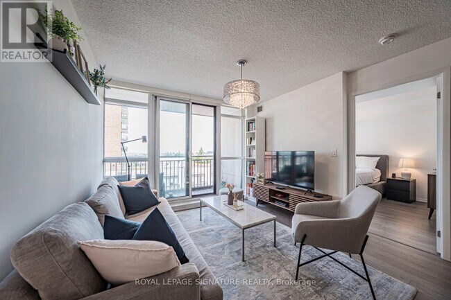 Photo - 830 Lawrence Ave W Unit 1017