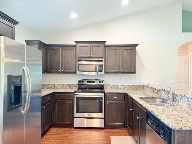 Photo - 5227 English Oak Dr