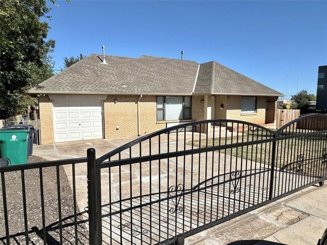 Photo - 1101 W Wilshire Blvd