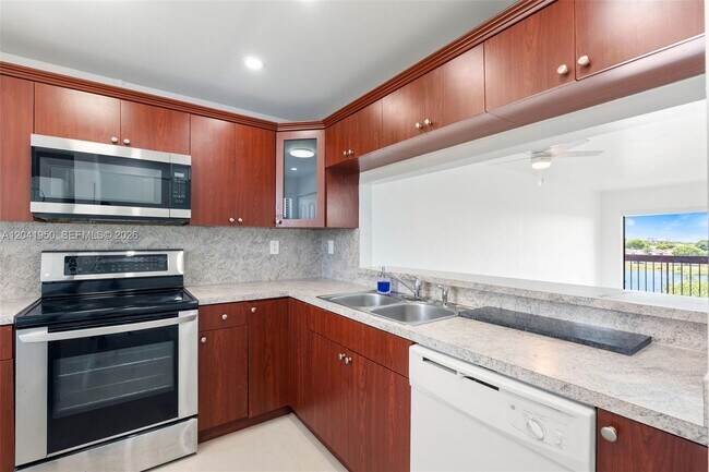 Photo - 10288 NW 9th St Cir Unit 501