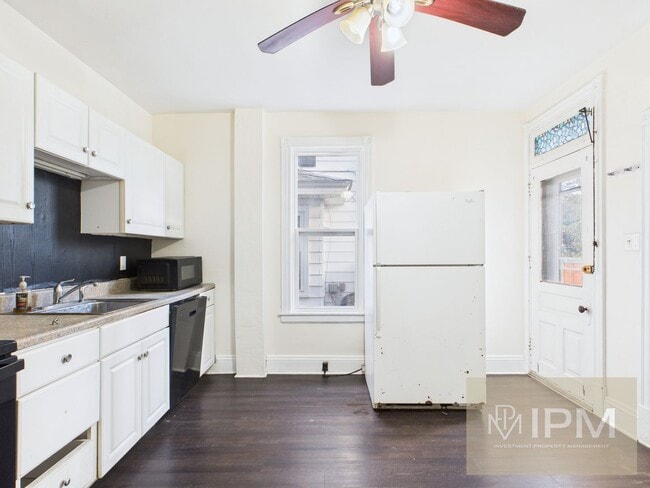 Photo - Charming 5 Bedroom, 2 Bath home in Manheim, Pa!