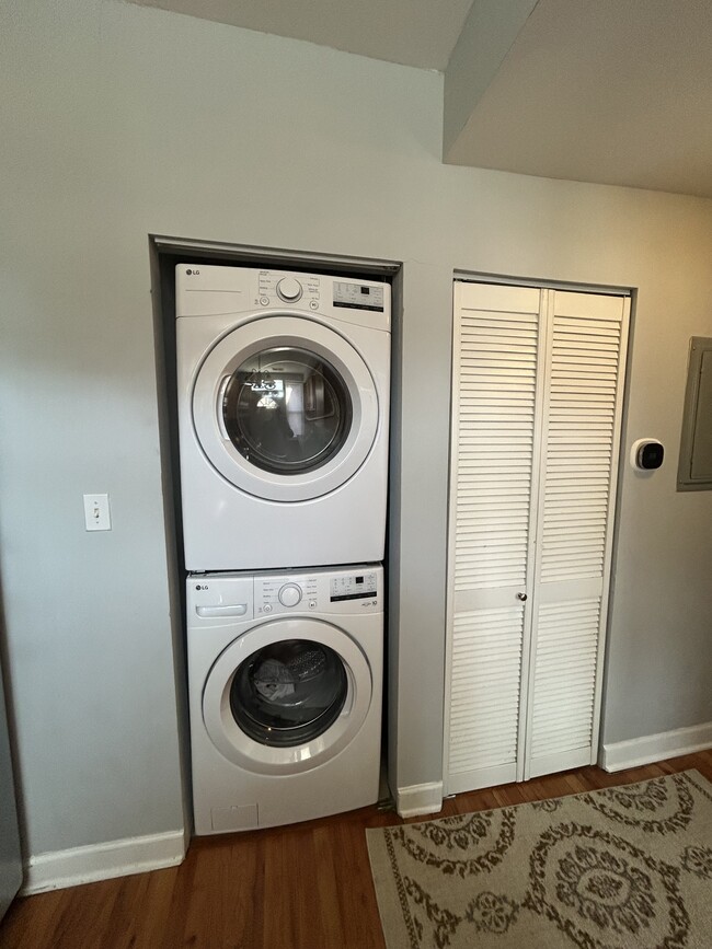 Photo - 2253 West Rosemont-3 Unit 3