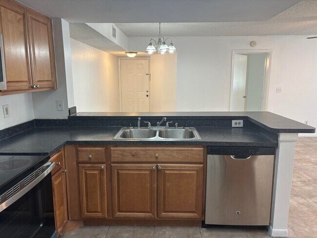 Photo - 9266 W Atlantic Blvd Unidad 1012