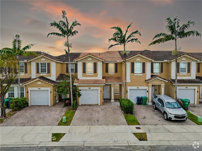 Building Photo - 11866 SW 152nd Pl Rental