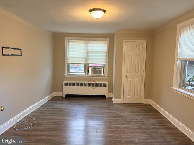 Photo - 1017 N York Rd