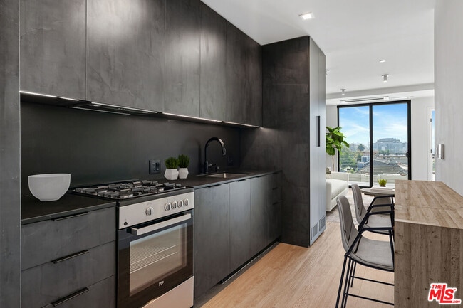 Photo - 3667 Keystone Av Unit 334