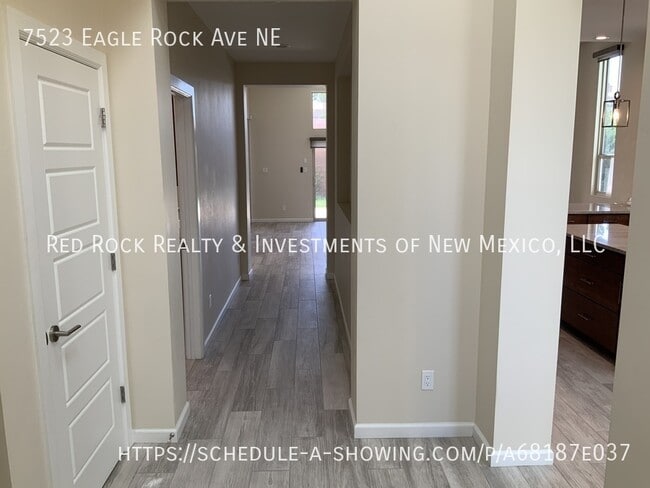 Photo - 7523 Eagle Rock Ave NE