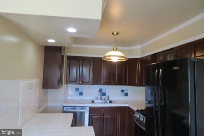 5801 Quantrell Ave Unit 308