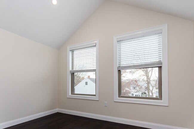 Photo - 476 Fulton St