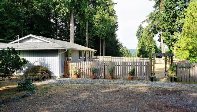 Building Photo - 19153 12th Ave NE Rental