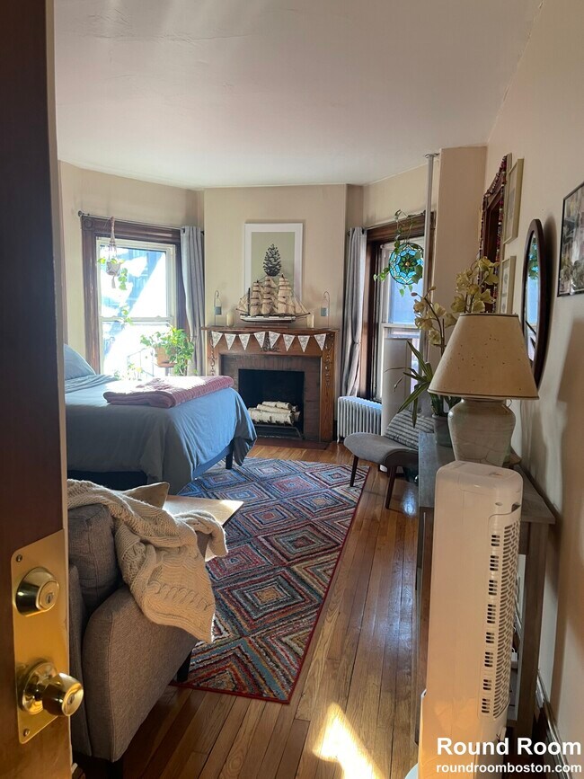 Photo - 847 Beacon St Unidad 6