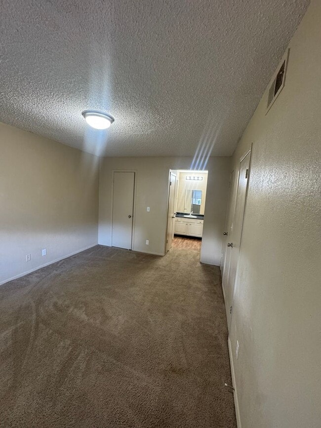 Photo - 2411 E 55th Pl Unit 2411 E. 55th Pl 62