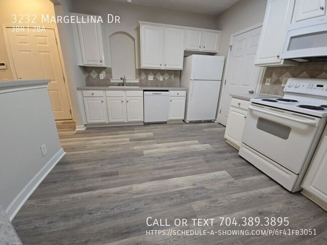 Photo - 3232 Margellina Drive