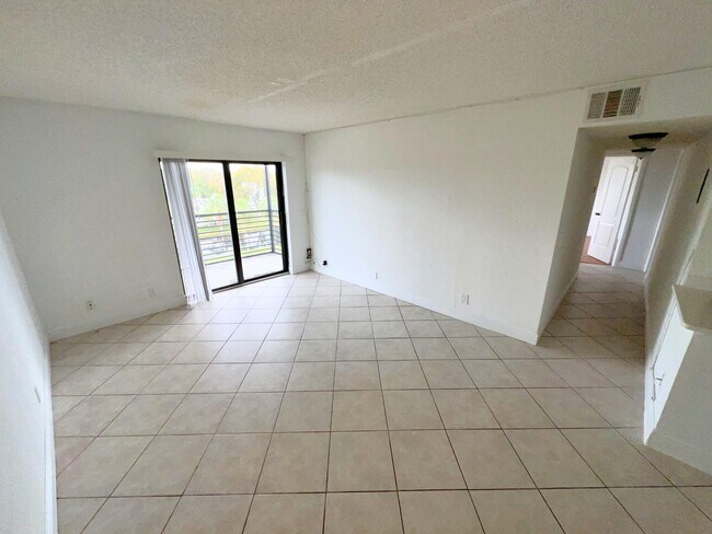Photo - 3700 N Pine Island Rd Unit 408