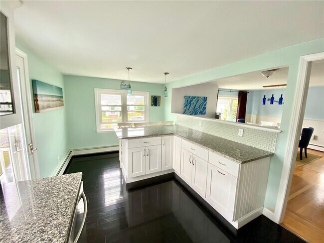 85 Eustis Ave