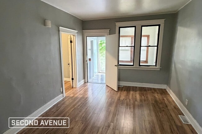 Photo - 9136 S Blackstone Ave