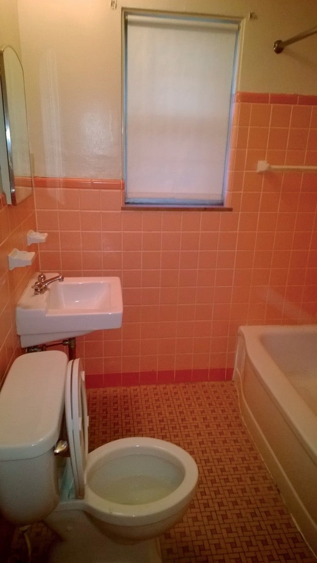 Photo - The Promenade Apartments