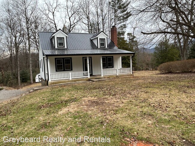 3 br, 2 bath House - 108 E College St - 3 br, 2 bath House - 108 E College St