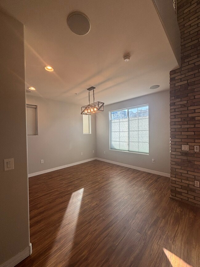 Photo - 615 E Portland St Unit 109