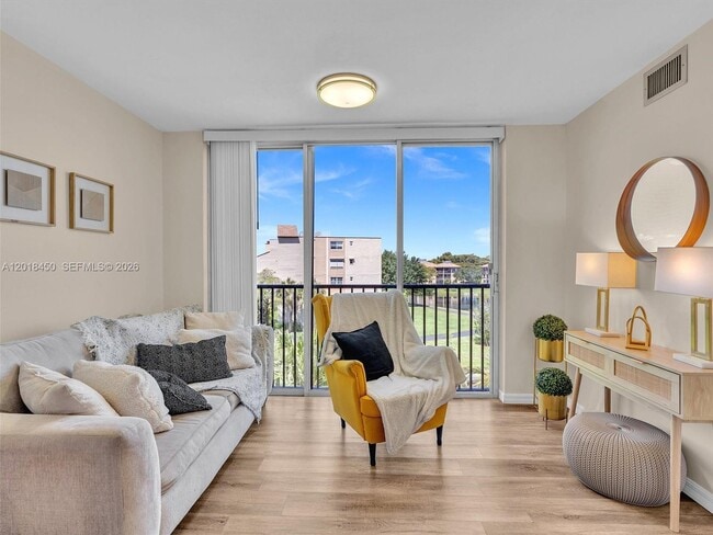 Photo - 7840 NW 50th St Unit 404