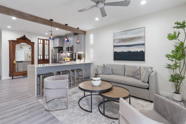 Photo - 1116 Nadine St