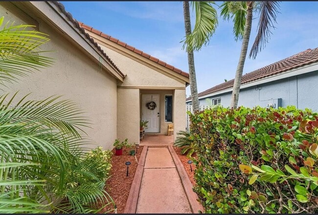 Photo - 1368 Presidio Dr