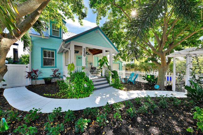 Building Photo - 110 S Palmway Rental
