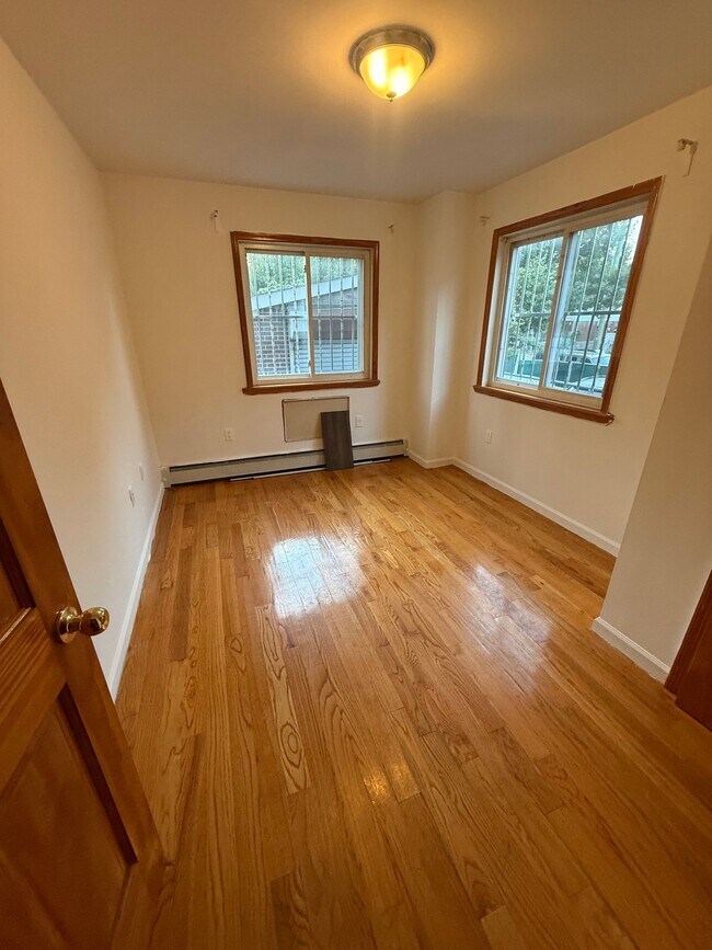 Photo - 40-17 215th Pl