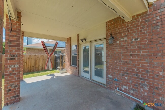 Photo - 514 Prospector Trl