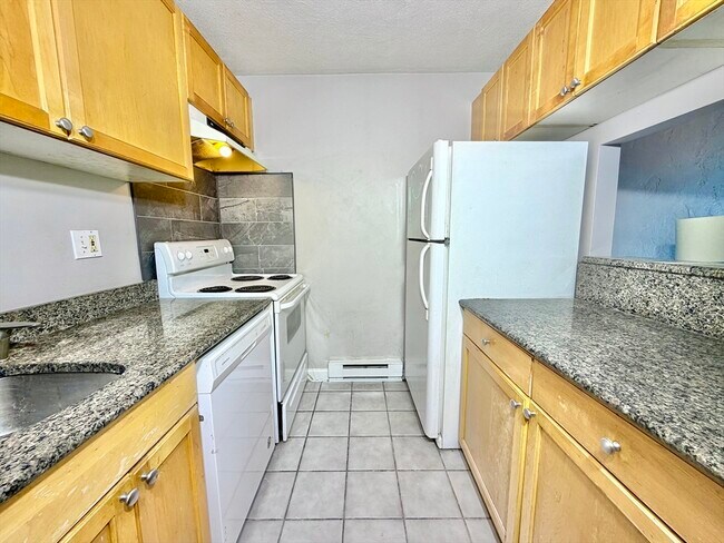 Photo - 880 Broadway Unit 5