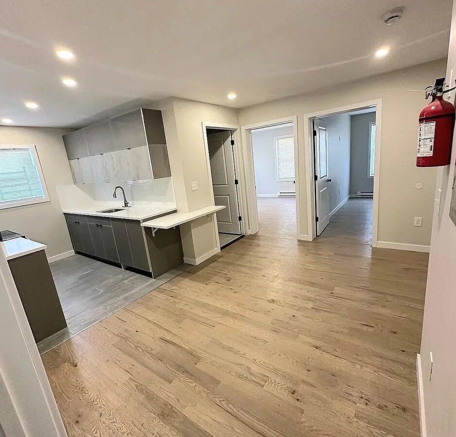 Photo - 307-347-347 Littleton Ave Unit 311-3A