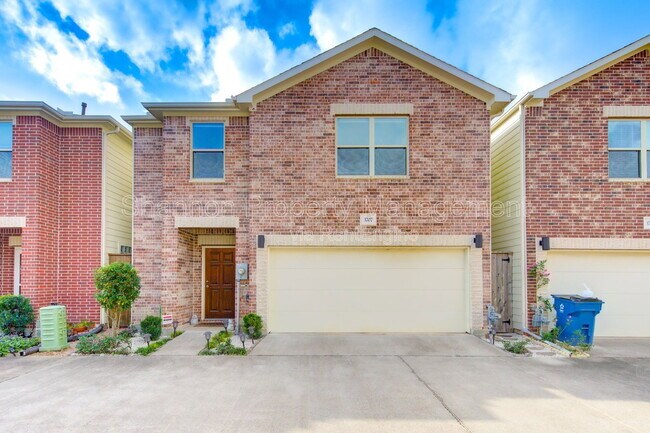 Photo - 3707 Main Poplar Dr