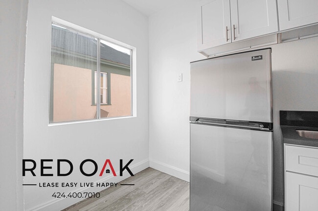 Photo - 822 S Park View St Unit 307