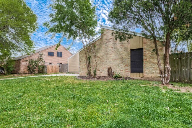 Photo - 15910 Tumbling Rapids Dr