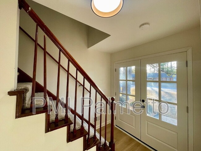 Photo - 2816 Wales Rd