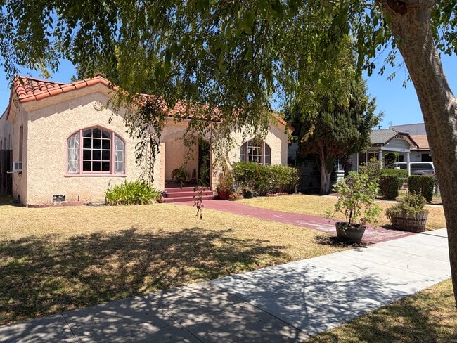Building Photo - 3506 Falcon Ave Unit 3506