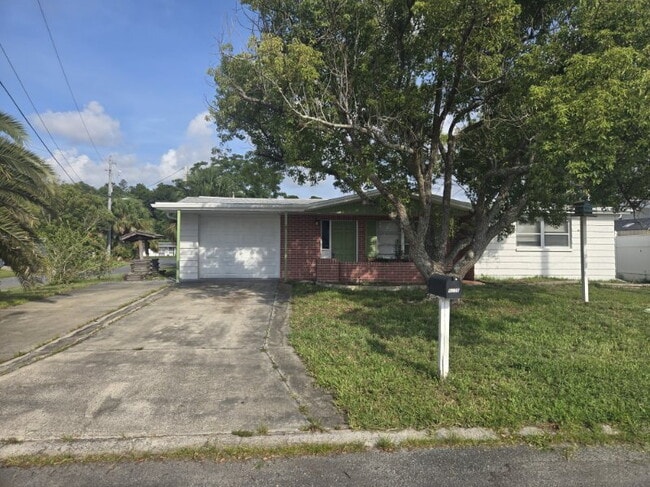 "Charming 2-Bed, 2-Bath Retreat on Pegasus... - "Charming 2-Bed, 2-Bath Retreat on Pegasus... Apartment