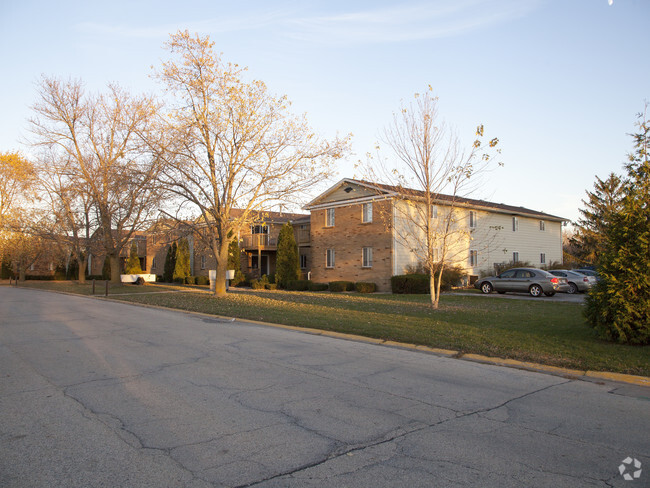 Primary Photo - 73 Manor Dr Apartments