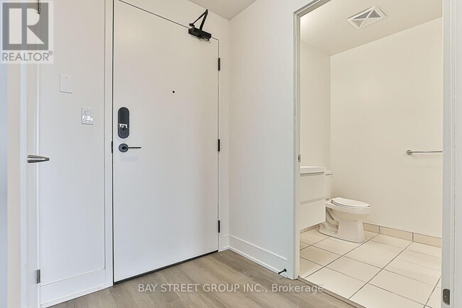 Photo - 38 Andre de Grasse St Unit 512