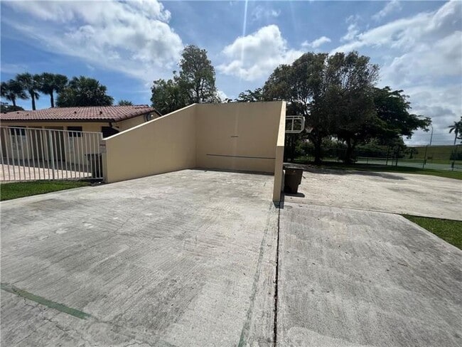 Photo - 211 NW 45th Ave